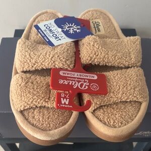 Dearfoams Beige Plush Slide Slippers